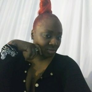 Meet your Posher, Shari